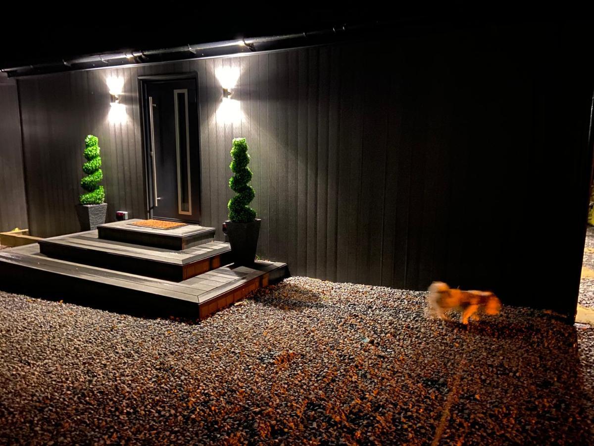 Loudoun Mains Luxury Lodges Newmilns المظهر الخارجي الصورة
